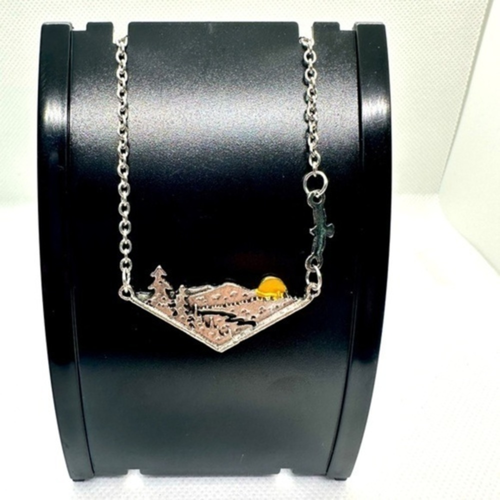 Sunset Necklace​ 🦕